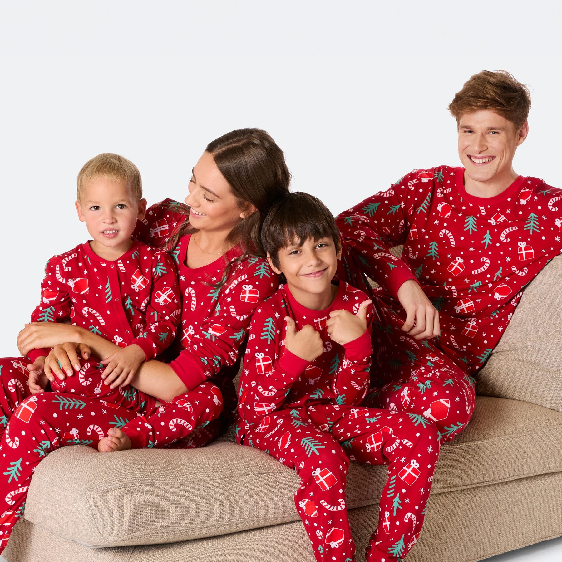 Men's Red Christmas Pattern Christmas Pyjamas - Image 7